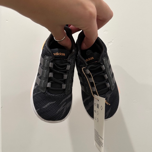 adidas Racer TR21 Toddler Sneaker - Picture 6 of 6